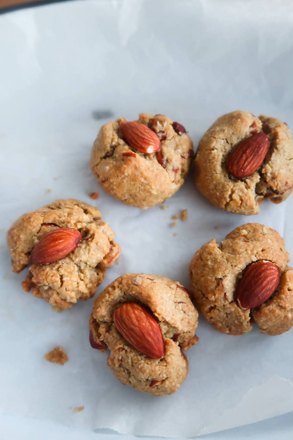 baked cookies