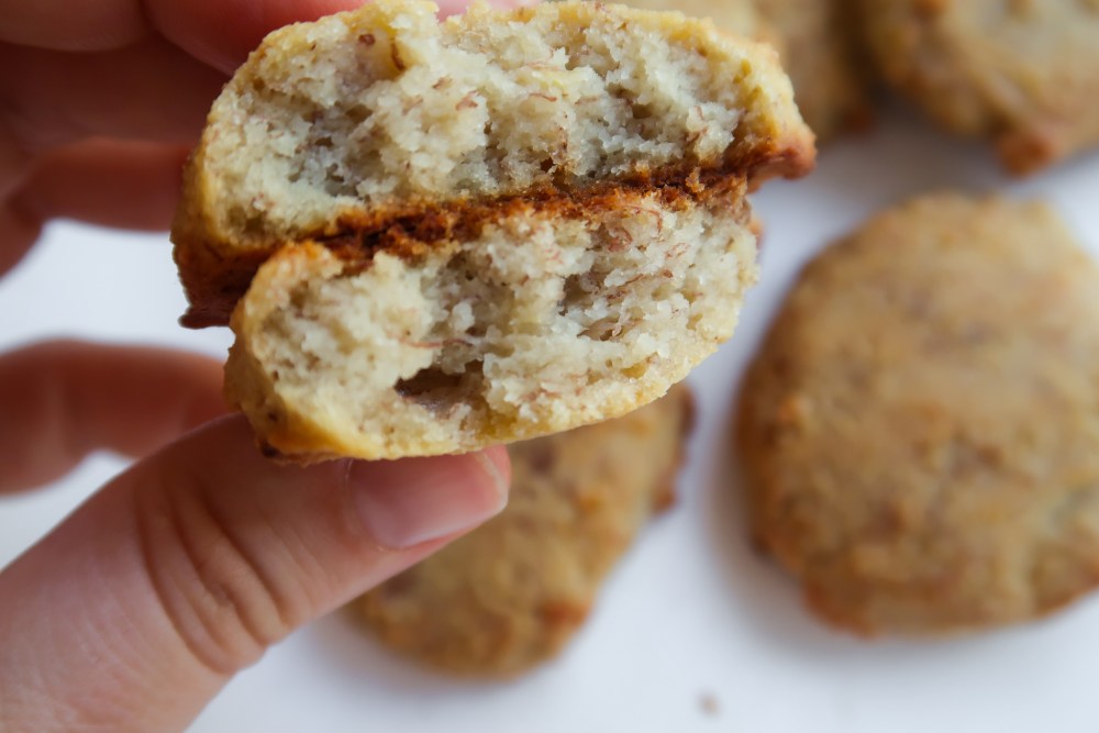 healthy banana cookies