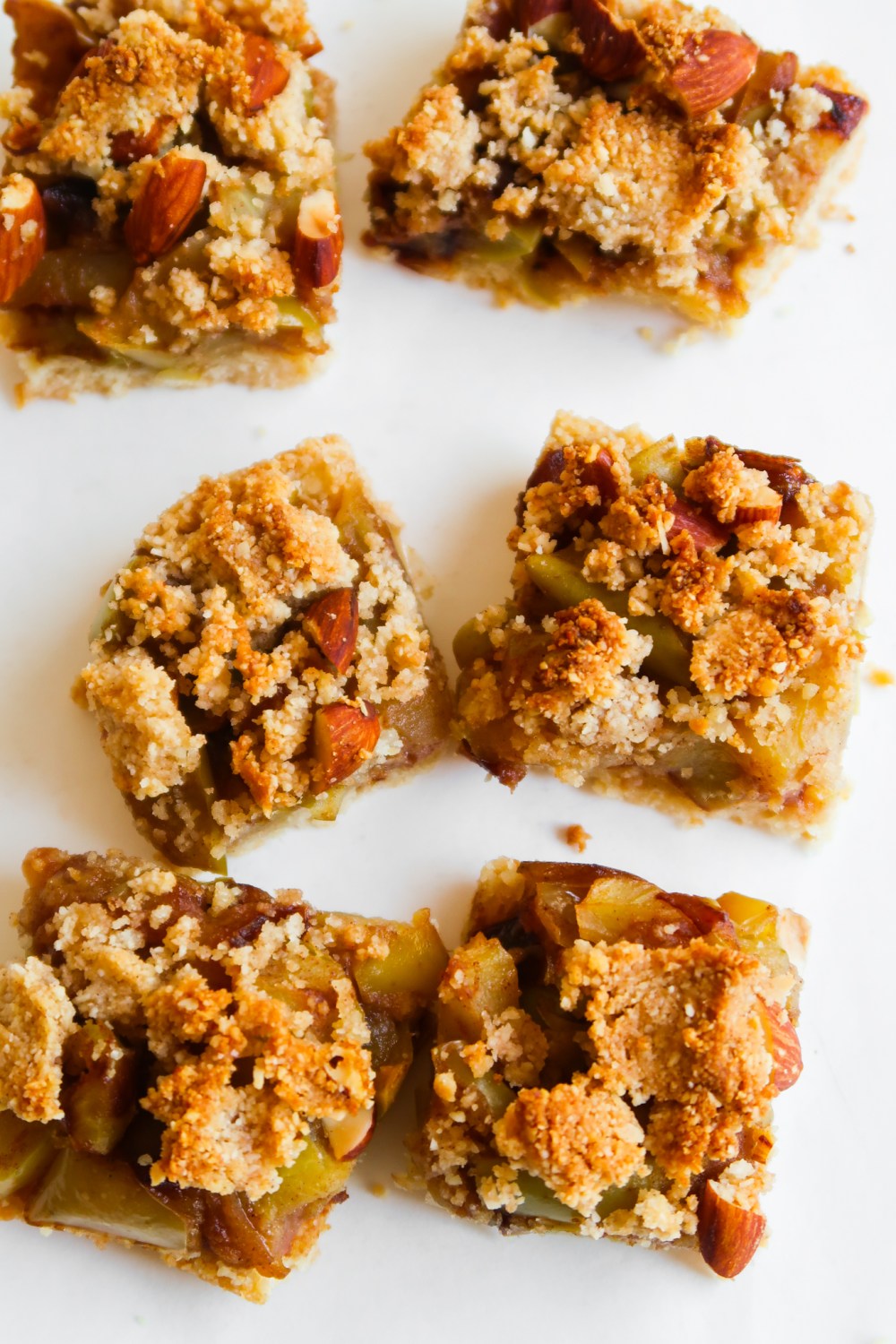 paleo vegan apple crumble bars