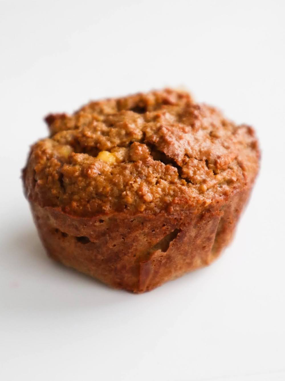 A recipe for flourless healthy carrot cake muffins with oats - after one bite you'll discover an irresistible cream cheese filling.