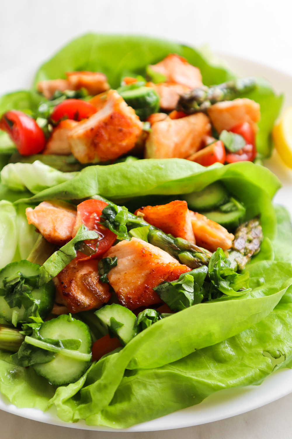 healthy salmon lettuce wraps - healthy dinner idea